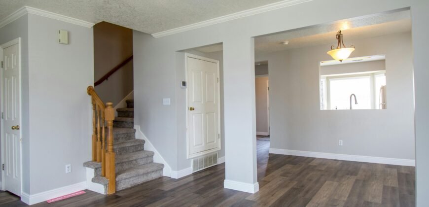 Awesome House (Sample)